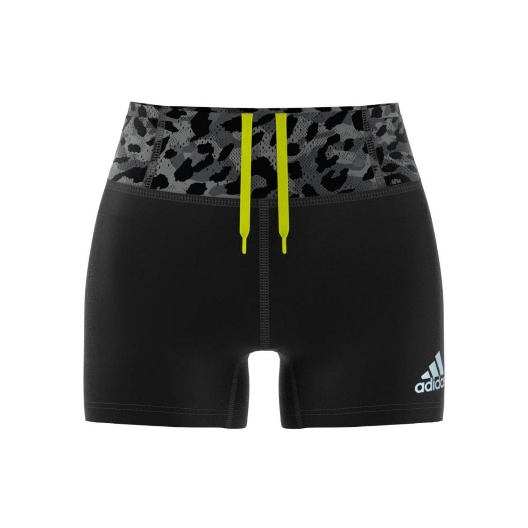 Dames shorts adidas Fast Primeblue Graphic Booty